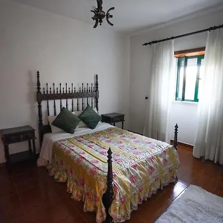 Casa Refugio Com Patio Interior Σπίτι διακοπών Alcobaça