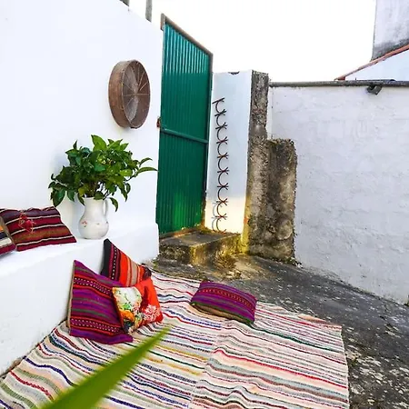 Casa Refugio Com Patio Interior Σπίτι διακοπών Alcobaça